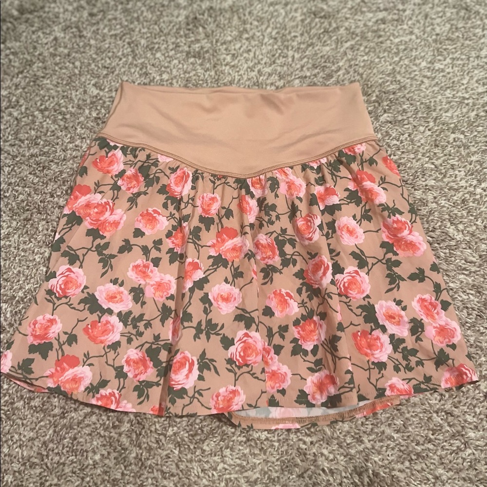 Aerie size medium floral exercise skort